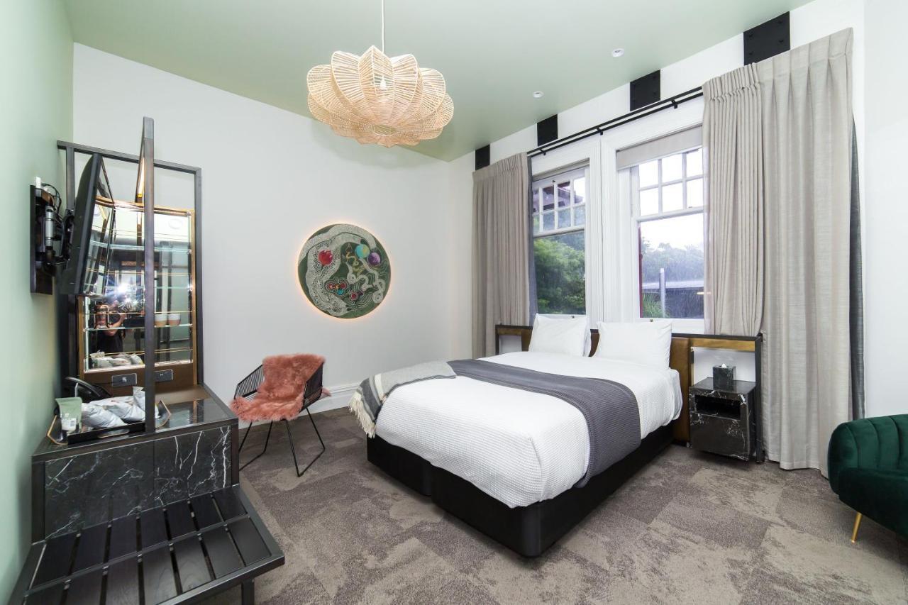 Clarence Boutique Hotel Tauranga Exterior photo